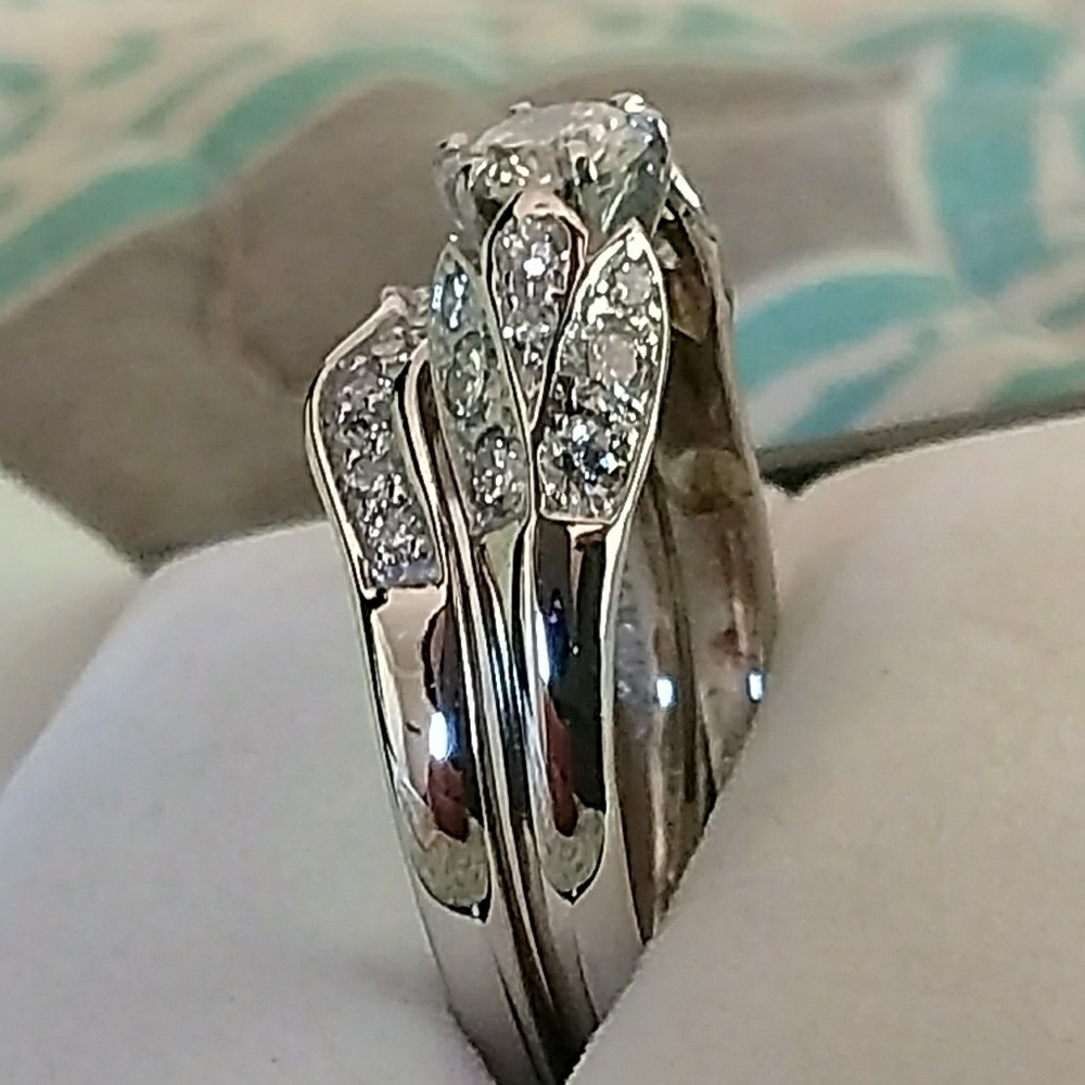 Stunning Diamond engagement and wedding ring
